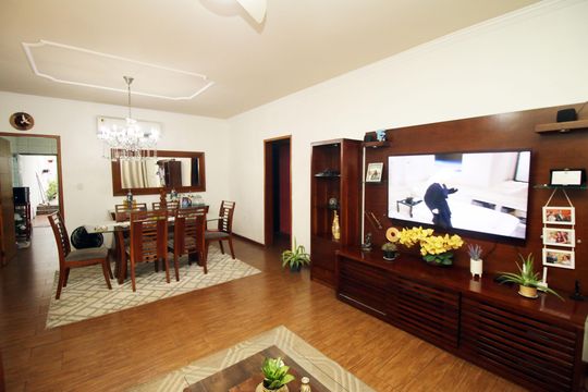Sala de casa à venda com 4 quartos, 130m² em Penha Circular, Rio de Janeiro