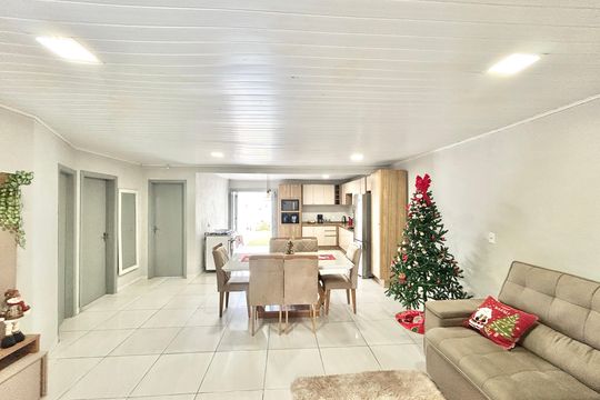 Sala de casa à venda com 3 quartos, 150m² em Campina, São Leopoldo