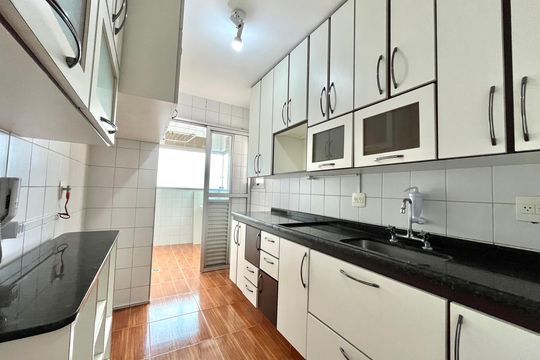Cozinha de apartamento à venda com 3 quartos, 70m² em Vila Campestre, São Paulo
