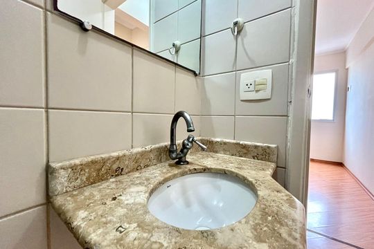 Banheiro Corredor de apartamento à venda com 3 quartos, 70m² em Vila Campestre, São Paulo