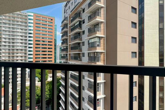 Varanda da Sala de kitnet/studio à venda com 1 quarto, 27m² em Pinheiros, São Paulo