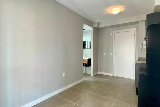 Sala de kitnet/studio à venda com 1 quarto, 27m² em Pinheiros, São Paulo