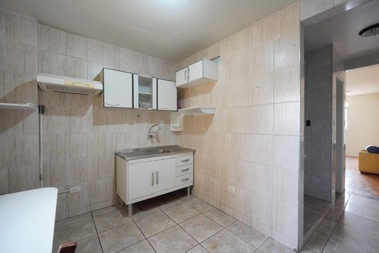 Sala/Cozinha de kitnet/studio à venda com 1 quarto, 35m² em Aclimação, São Paulo