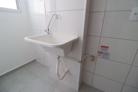 Área de Serviço de apartamento para alugar com 2 quartos, 44m² em Jardim Sul, Uberlândia
