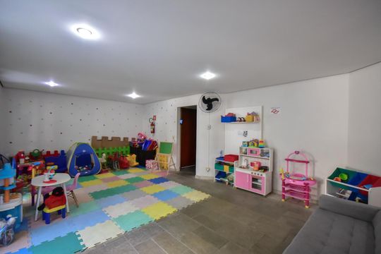 Brinquedoteca de apartamento à venda com 4 quartos, 169m² em Real Parque, São Paulo