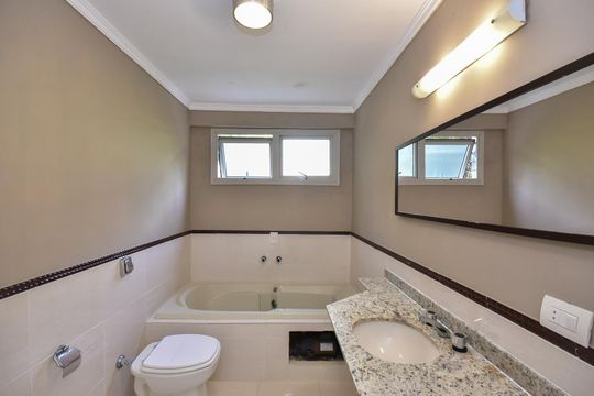 Banheiro da Suíte  3 de apartamento à venda com 4 quartos, 169m² em Real Parque, São Paulo