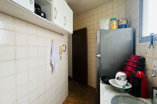 Apartamento à venda com 1 quarto, 57m² em Vila Itapura, Campinas