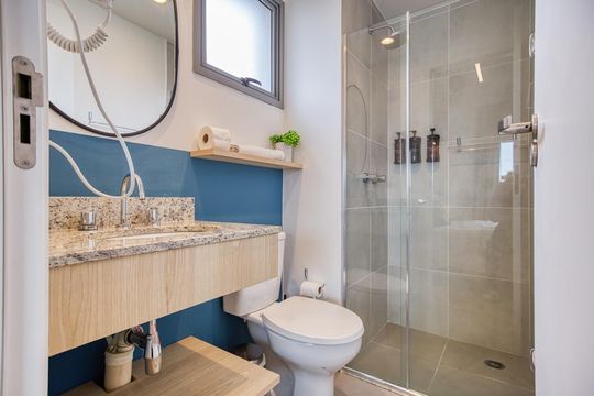 Banheiro de apartamento para alugar com 1 quarto, 23m² em Indianópolis, São Paulo