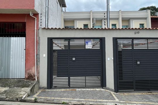 Fachada+Placa de casa à venda com 2 quartos, 80m² em Jardim Fernandes, São Paulo