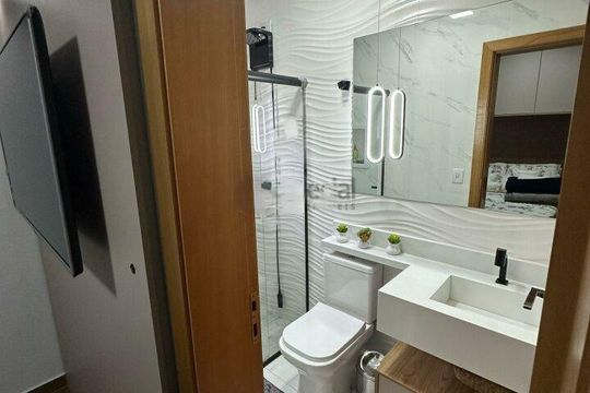 Casa à venda com 4 quartos, 190m² em Vila Carrão, São Paulo