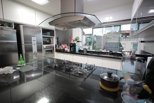 Cozinha 2 de casa à venda com 6 quartos, 500m² em Parque das Nações, Santo André