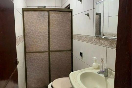 Casa à venda com 4 quartos, 101m² em Quitaúna, Osasco
