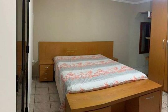 Casa à venda com 4 quartos, 101m² em Quitaúna, Osasco