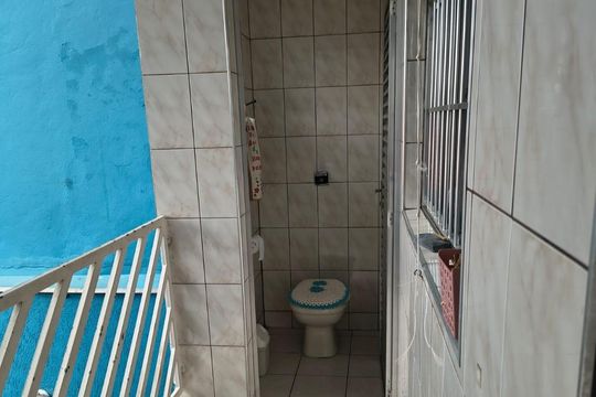 Casa à venda com 4 quartos, 101m² em Quitaúna, Osasco