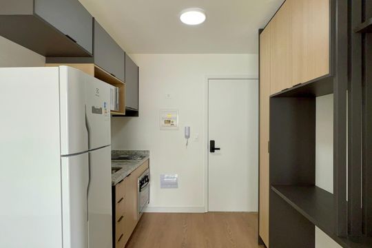 Cozinha de kitnet/studio para alugar com 1 quarto, 25m² em Pinheiros, São Paulo