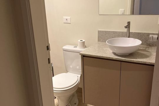 Banheiro de apartamento à venda com 1 quarto, 43m² em Jardins, São Paulo