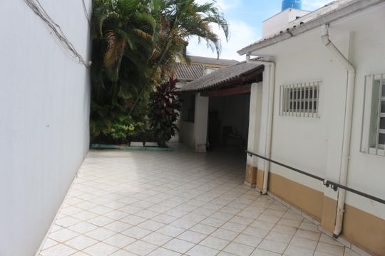Quintal de casa à venda com 3 quartos, 261m² em Santo Antônio, São Caetano do Sul