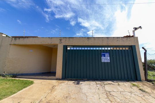 Fachada de casa à venda com 4 quartos, 232m² em Parque das Universidades, Campinas