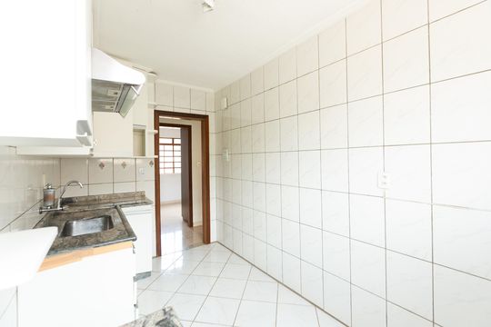 Cozinha de apartamento à venda com 3 quartos, 70m² em Pongelupe, Belo Horizonte