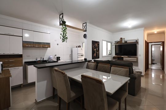 Apartamento à venda com 2 quartos, 64m² em Pinheirinho, Santo André