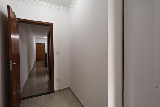 Suite de apartamento à venda com 2 quartos, 64m² em Pinheirinho, Santo André