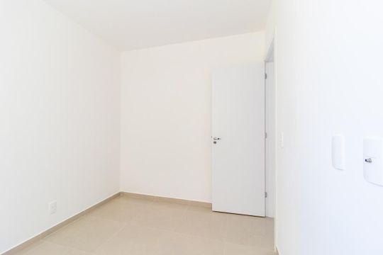 Quarto 2 de apartamento para alugar com 2 quartos, 54m² em Santo Antônio, São José dos Pinhais