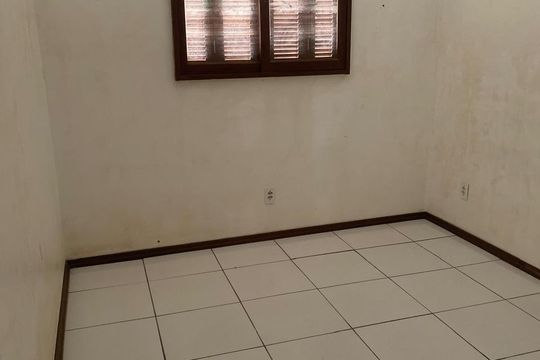 Casa à venda com 2 quartos, 80m² em Feitoria, São Leopoldo