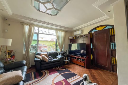 Casa à venda com 5 quartos, 185m² em Vila Cruz das Almas, São Paulo