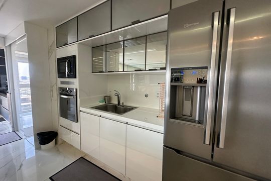 Cozinha de apartamento para alugar com 2 quartos, 82m² em Bethaville I, Barueri