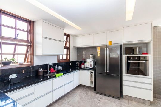 Cozinha de casa para alugar com 4 quartos, 398m² em Cidade Nova, Belo Horizonte