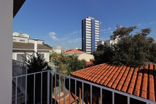 Sacada da Suíte 2 de casa à venda com 3 quartos, 270m² em Vila Bastos, Santo André