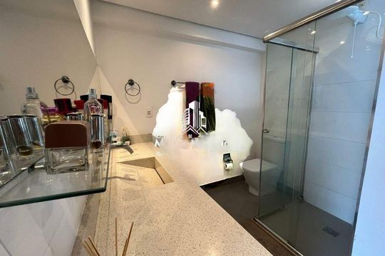 Apartamento à venda com 1 quarto, 57m² em Taquaral, Campinas