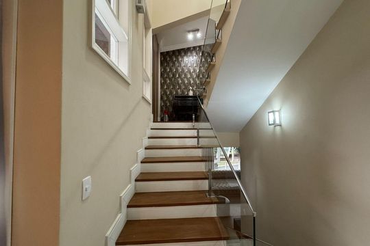 Casa à venda com 5 quartos, 380m² em Residencial Tres (Alphaville), Santana de Parnaíba