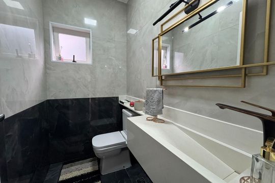 Casa à venda com 5 quartos, 380m² em Residencial Tres (Alphaville), Santana de Parnaíba