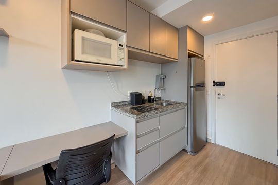 Cozinha de kitnet/studio à venda com 1 quarto, 26m² em Liberdade, São Paulo