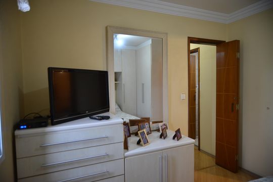 Apartamento à venda com 2 quartos, 60m² em Vila Pires, Santo André
