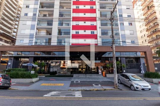 Fachada  de apartamento para alugar com 3 quartos, 76m² em Centro, Guarulhos