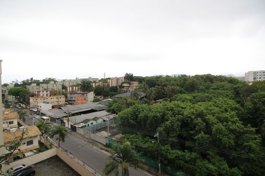 Vista de apartamento à venda com 2 quartos, 51m² em Taquara, Rio de Janeiro