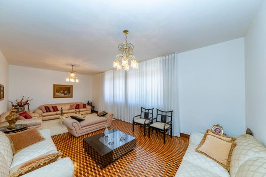 Casa à venda com 5 quartos, 440m² em Prado, Belo Horizonte