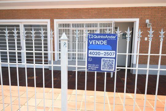 Placa de casa à venda com 2 quartos, 144m² em Vila Santa Isabel, Campinas