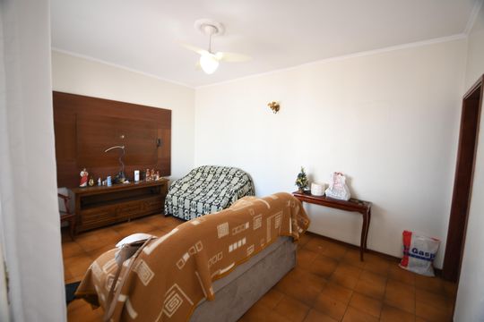 Casa à venda com 2 quartos, 144m² em Vila Santa Isabel, Campinas
