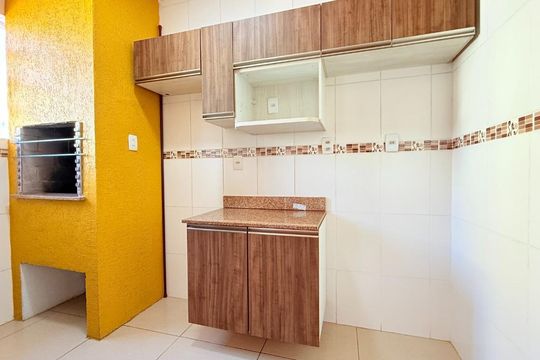 Cozinha de apartamento à venda com 2 quartos, 71m² em Partenon, Porto Alegre