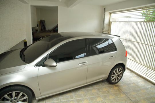 Garagem (casa 1)  de casa à venda com 4 quartos, 180m² em Vila Santa Luzia, São Bernardo do Campo