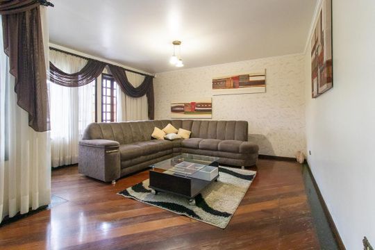 Casa à venda com 4 quartos, 287m² em Pinheirinho, Curitiba