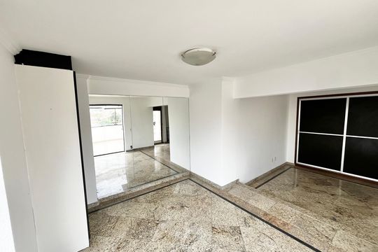 Apartamento à venda com 3 quartos, 160m² em Ch Encosto, São Paulo
