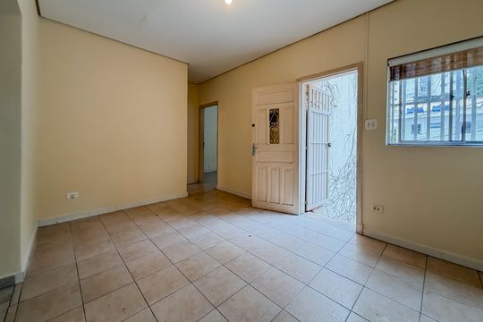 Casa à venda com 4 quartos, 240m² em Vila Mariana, São Paulo