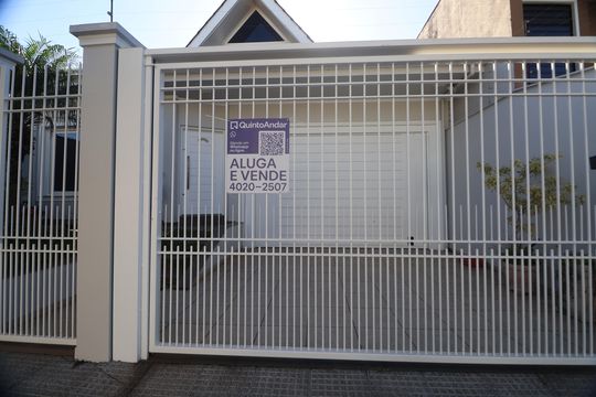 Placa de casa à venda com 3 quartos, 230m² em Estância Velha, Canoas