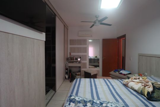 Suite de casa à venda com 3 quartos, 230m² em Estância Velha, Canoas