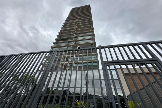 Fachada de apartamento à venda com 3 quartos, 89m² em Alphaville, Barueri