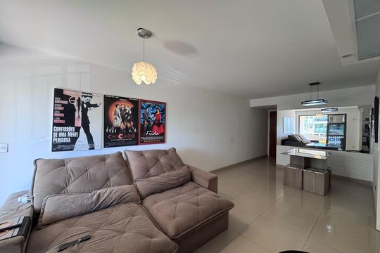 Sala de apartamento à venda com 3 quartos, 110m² em Barra da Tijuca, Rio de Janeiro